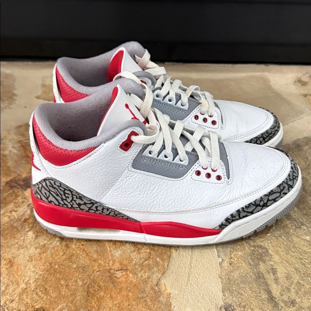 Jordan 3 Retro - Picture 3 of 4